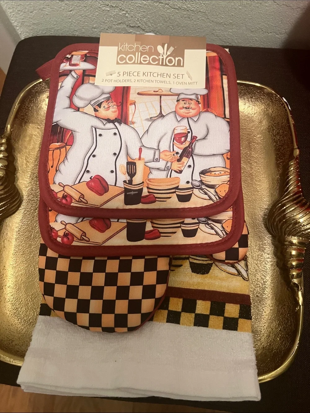 #1970=Kitchen Collection 5-Piece Kitchen Set - Red and Cream Chef Design